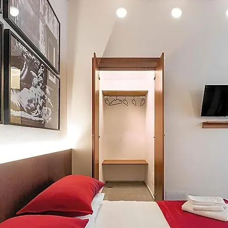 Annunziata Guesthouse, Centro Storico 4*