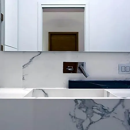 Annunziata Guesthouse, Centro Storico Oda ve Kahvaltı 4*