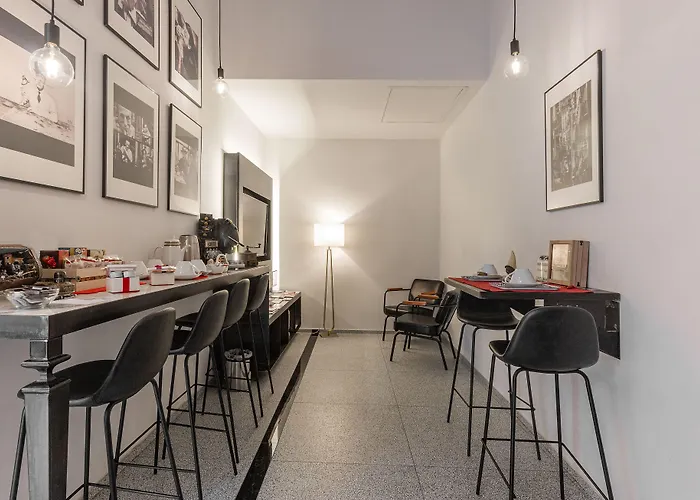 Annunziata Guesthouse, Centro Storico Oda ve Kahvaltı Napoli
